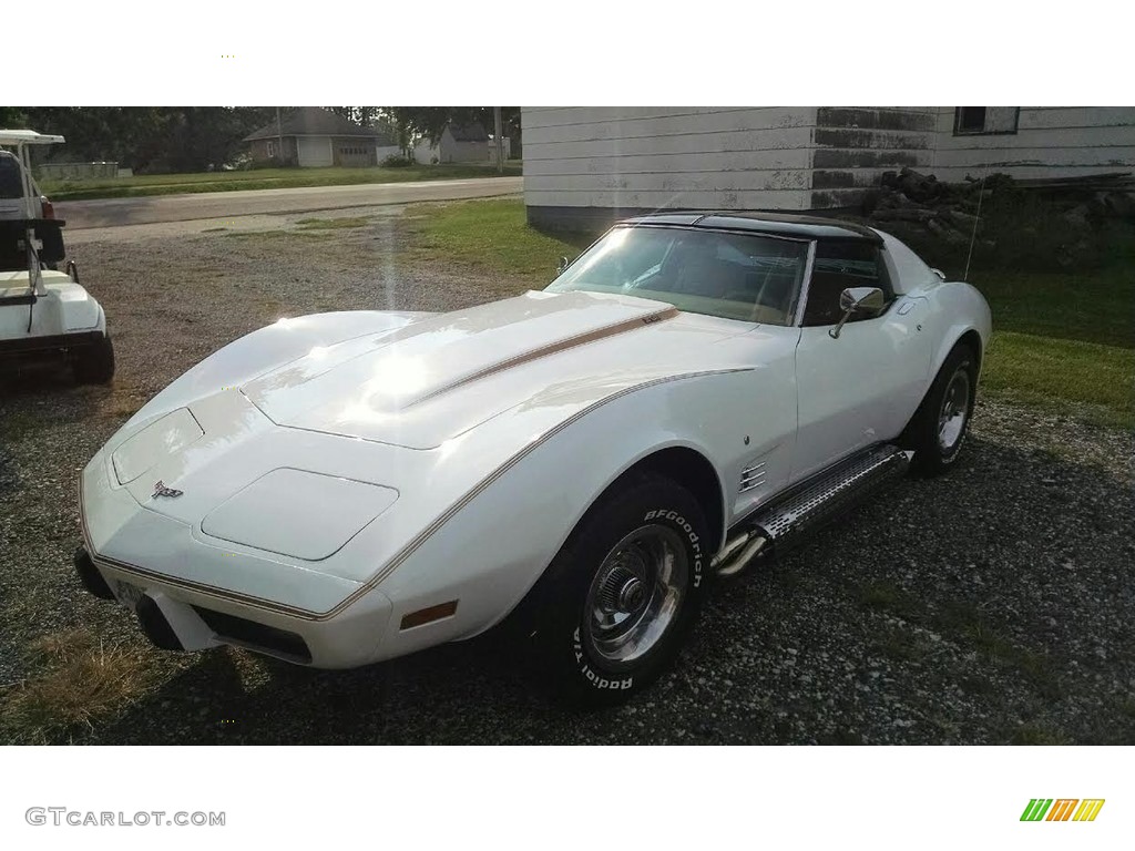 Classic White Chevrolet Corvette