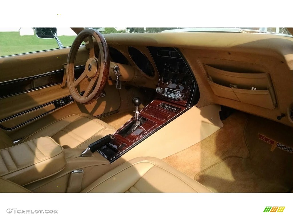 1977 Corvette Coupe - Classic White / Buckskin photo #7