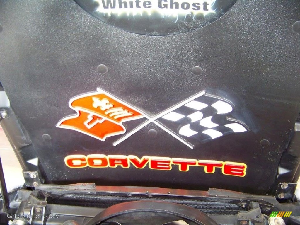 1977 Corvette Coupe - Classic White / Buckskin photo #11