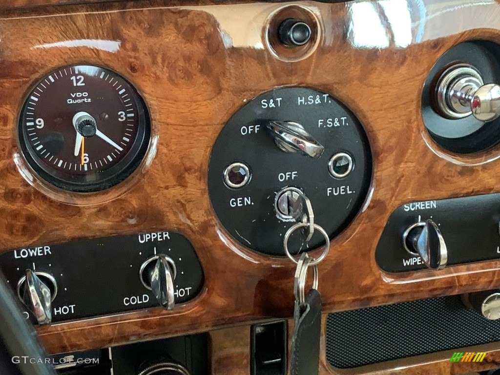 1965 Rolls-Royce Silver Cloud III 4 Door Saloon Controls Photos