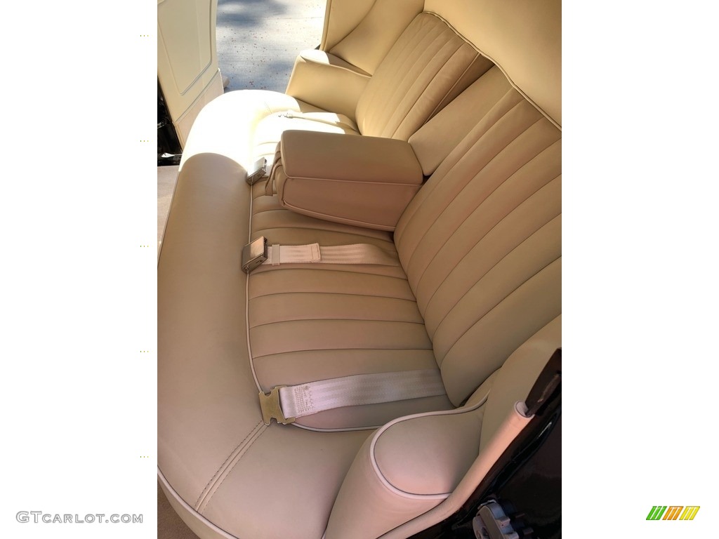Beige Interior 1965 Rolls-Royce Silver Cloud III 4 Door Saloon Photo #138579307