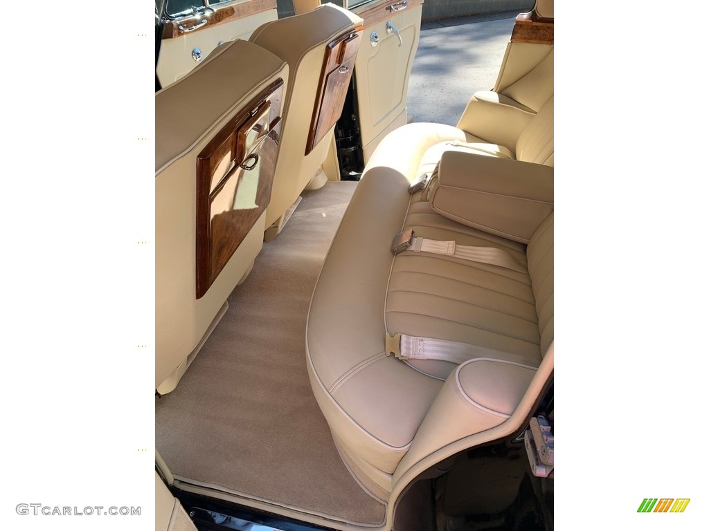 1965 Rolls-Royce Silver Cloud III 4 Door Saloon Rear Seat Photo #138579840