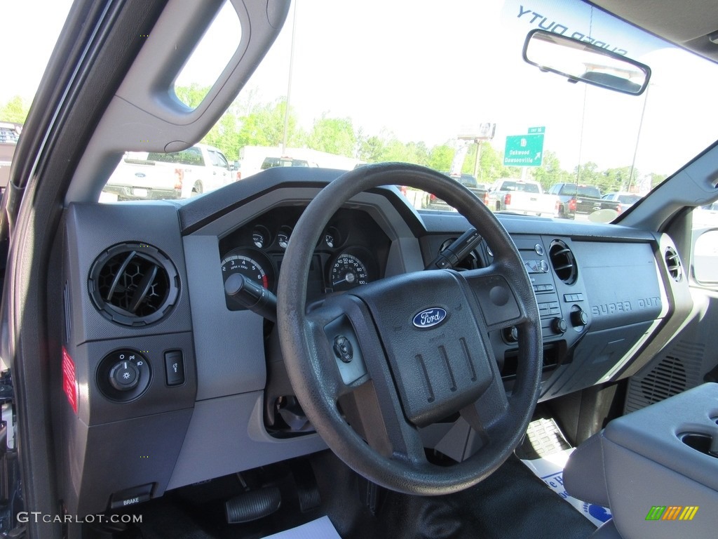 2012 F250 Super Duty XL Regular Cab Chassis - Dark Blue Pearl Metallic / Steel photo #18