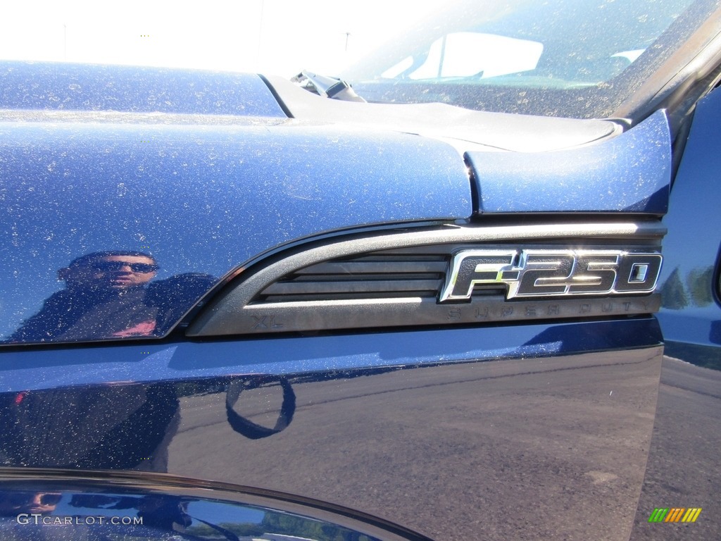 2012 F250 Super Duty XL Regular Cab Chassis - Dark Blue Pearl Metallic / Steel photo #37