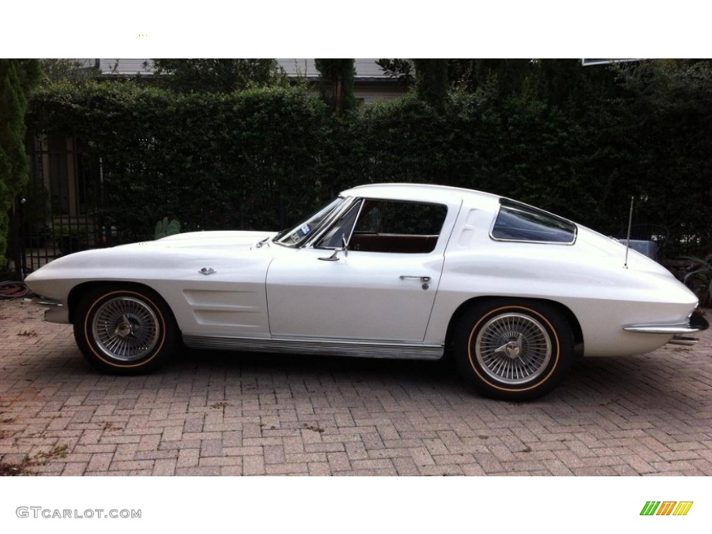 Ermine White 1963 Chevrolet Corvette Sting Ray Coupe Exterior Photo #138580656