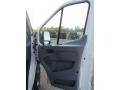 Oxford White - Transit Van 250 MR Long Photo No. 15