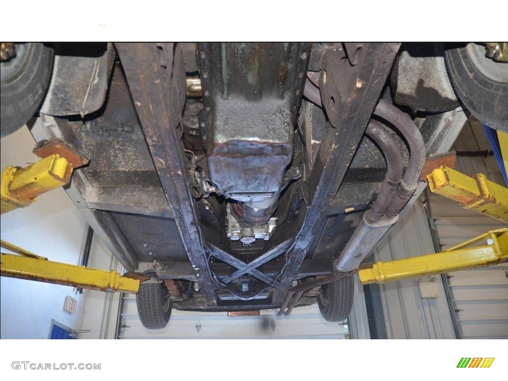 1963 Austin-Healy 3000 Convertible Undercarriage Photo #138587741