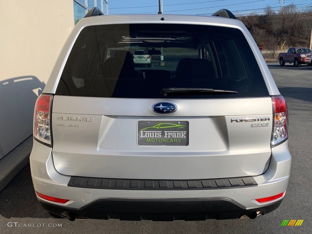 2010 Forester 2.5 X Premium - Steel Silver Metallic / Black photo #8