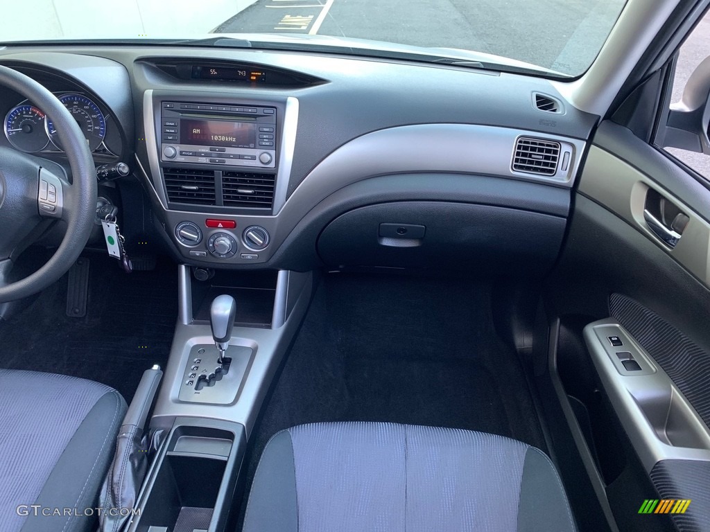2010 Forester 2.5 X Premium - Steel Silver Metallic / Black photo #39
