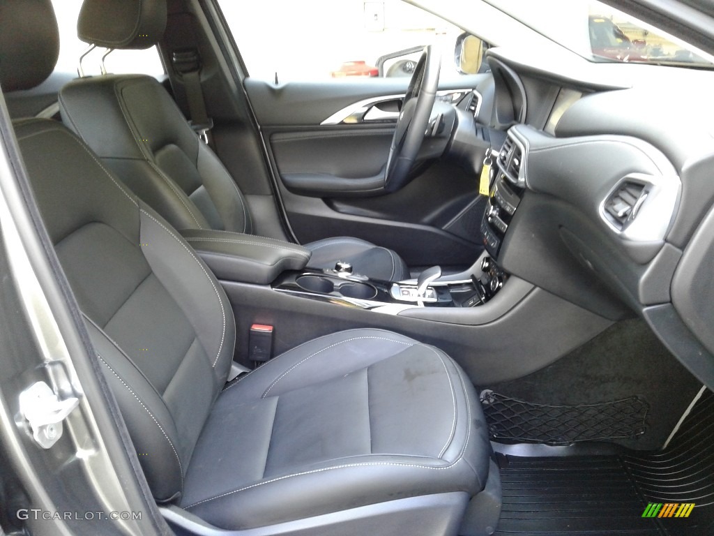2017 Infiniti QX30 Luxury AWD Front Seat Photos