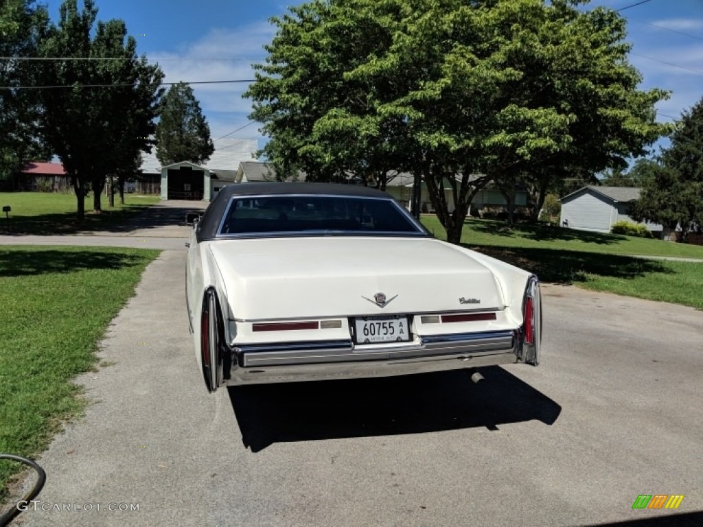 Cotillion White 1975 Cadillac DeVille Coupe Exterior Photo #138591936