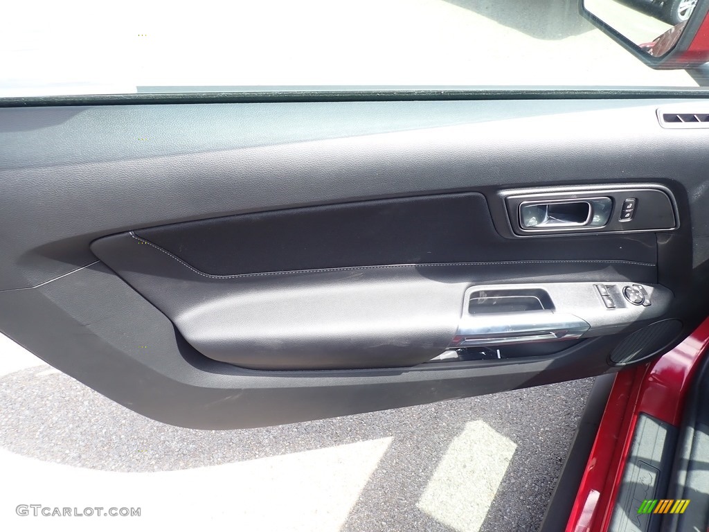 2020 Ford Mustang EcoBoost Fastback Ebony Door Panel Photo #138594449