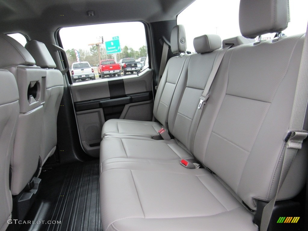 Earth Gray Interior 2017 Ford F150 XL SuperCrew 4x4 Photo #138600078