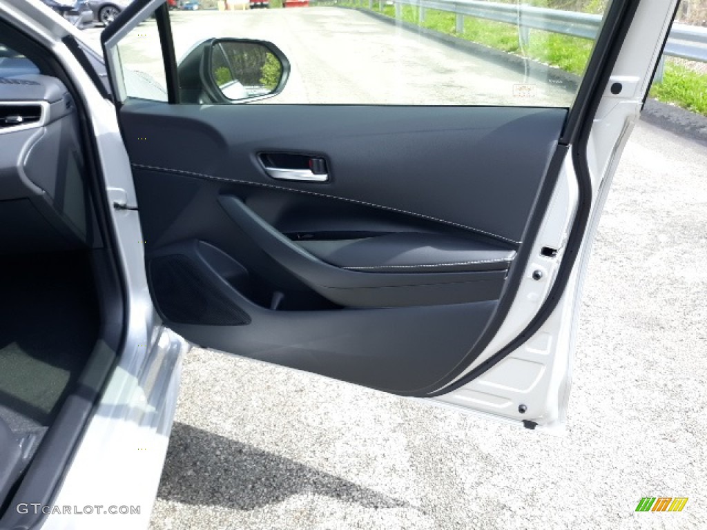 2020 Corolla Hatchback SE - Classic Silver Metallic / Black photo #40