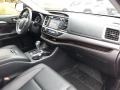 2019 Midnight Black Metallic Toyota Highlander XLE AWD  photo #40