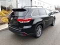 2019 Midnight Black Metallic Toyota Highlander XLE AWD  photo #47