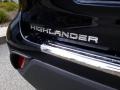 2020 Midnight Black Metallic Toyota Highlander XLE AWD  photo #52