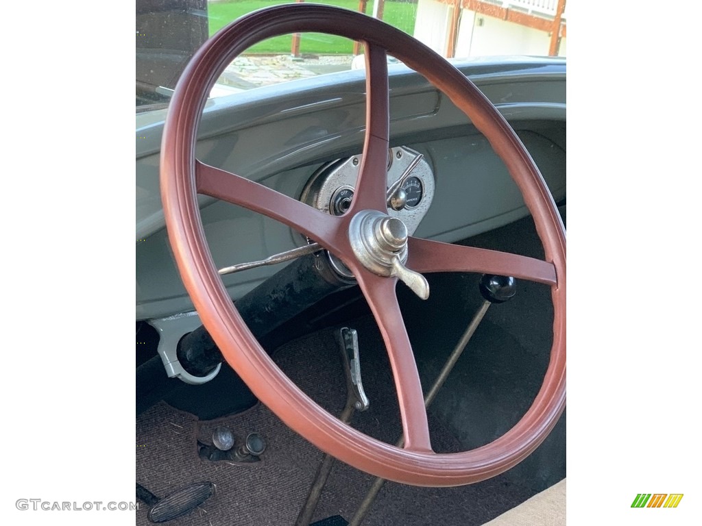 1928 Model A Tudor Sedan - Forest Green / Beige photo #3