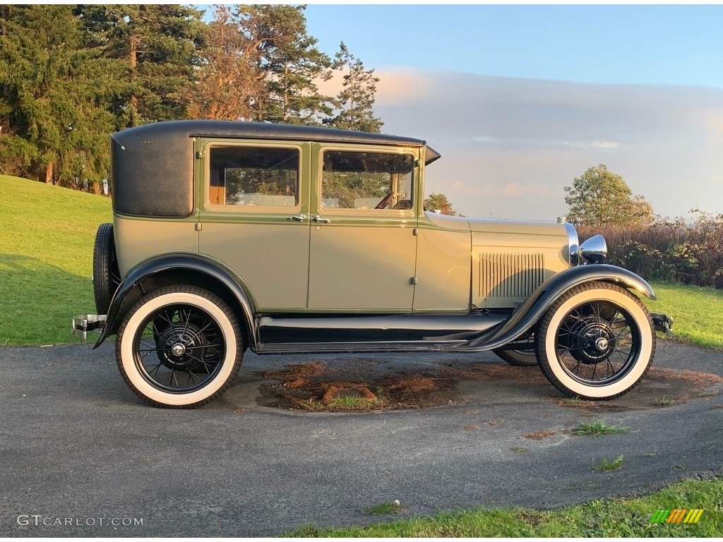 Forest Green 1928 Ford Model A Tudor Sedan Exterior Photo #138611979