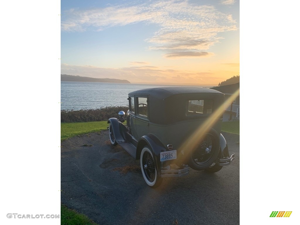 1928 Model A Tudor Sedan - Forest Green / Beige photo #24