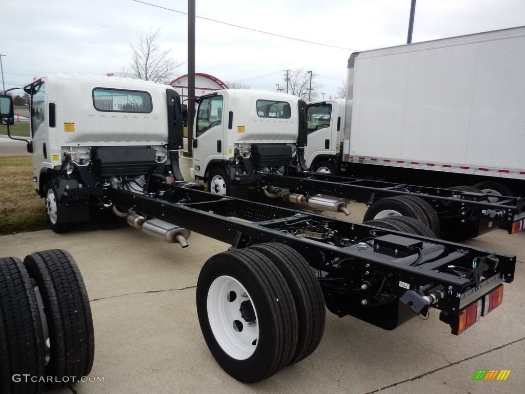 2019 Chevrolet Low Cab Forward 4500 Chassis Undercarriage Photo #138613821