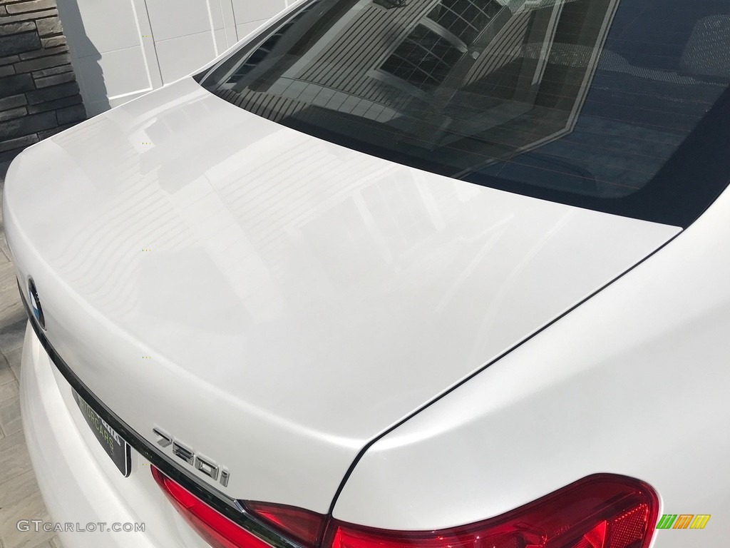 2016 7 Series 750i xDrive Sedan - Mineral White Metallic / Ivory White photo #40