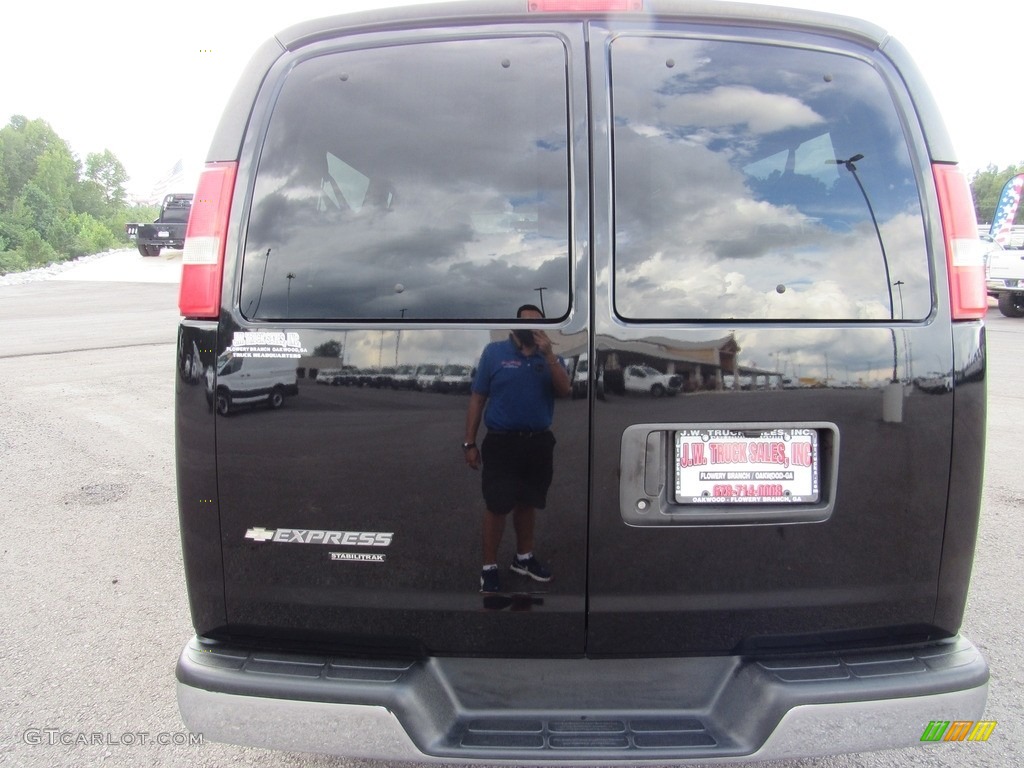 2013 Express LT 3500 Passenger Van - Black / Medium Pewter photo #2