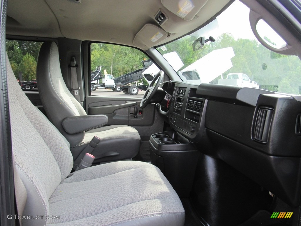 2013 Express LT 3500 Passenger Van - Black / Medium Pewter photo #17
