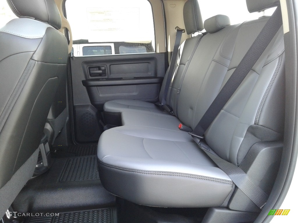 2020 Ram 5500 Tradesman Crew Cab 4x4 Chassis Rear Seat Photo #138618948