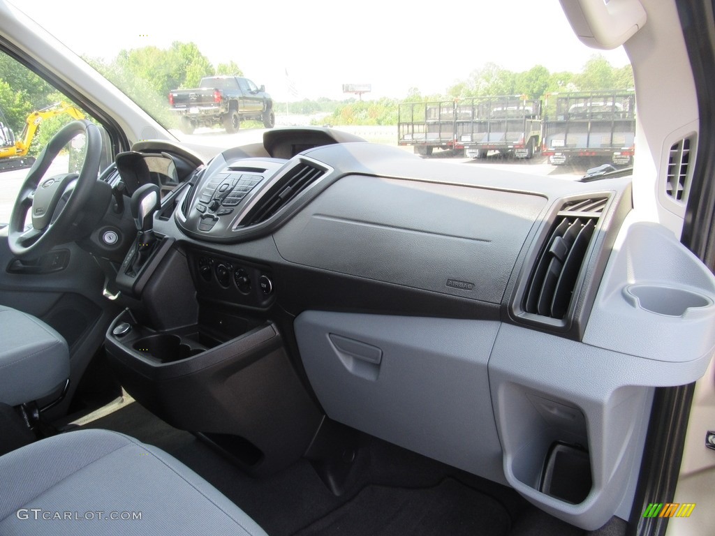 2017 Ford Transit Wagon XLT 350 LR Long Dashboard Photos