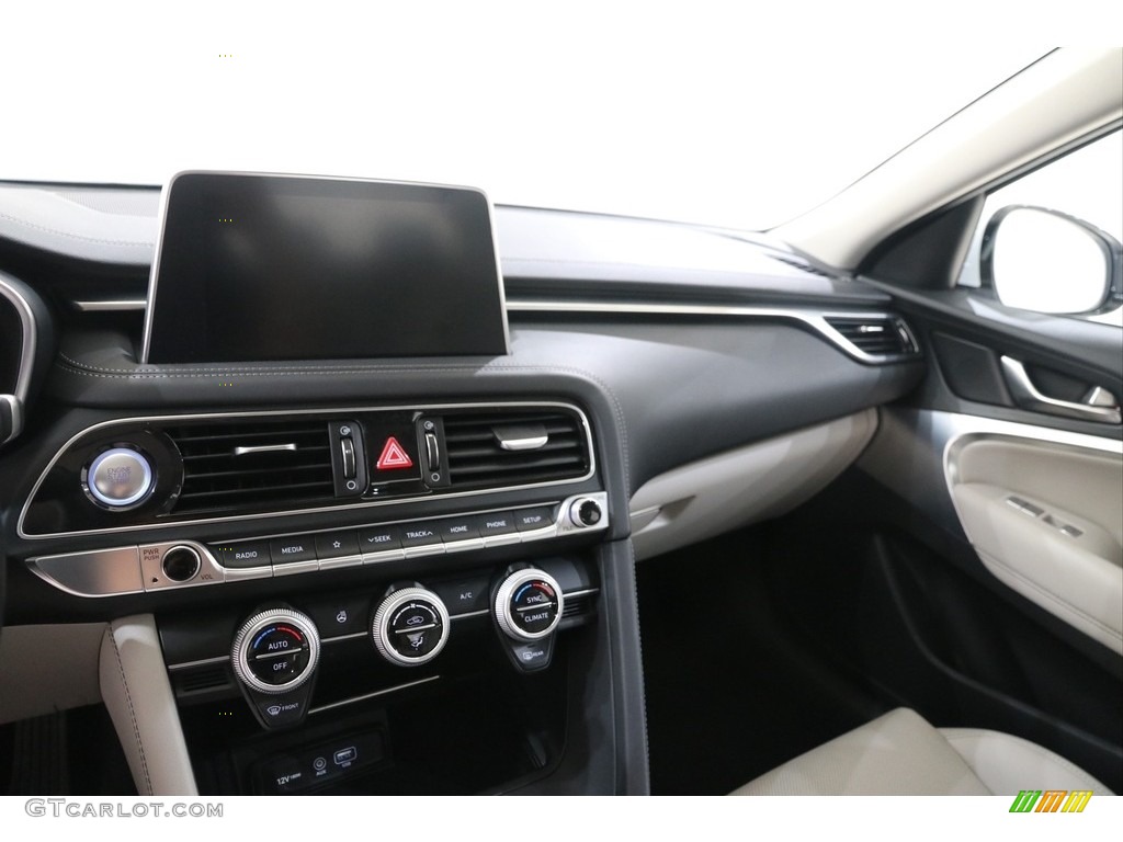 2019 Hyundai Genesis G70 RWD Beige Dashboard Photo #138619716