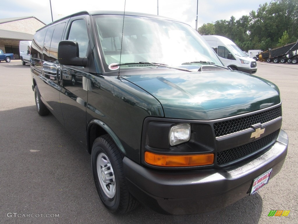 2010 Chevrolet Express LS 3500 Extended Passenger Van Exterior Photos