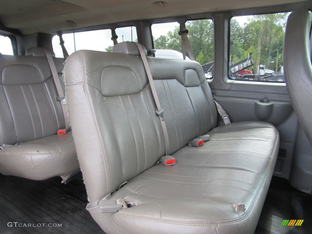 Neutral Interior 2010 Chevrolet Express LS 3500 Extended Passenger Van Photo #138619944