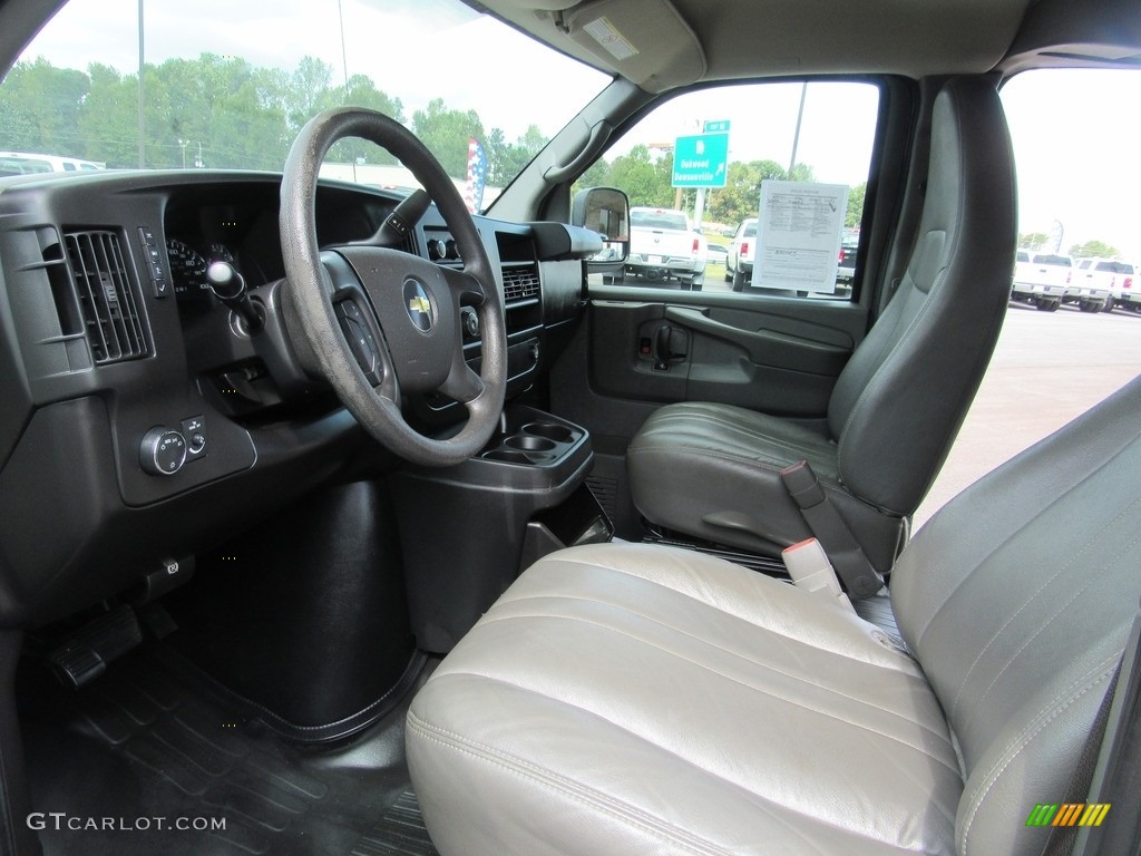 Neutral Interior 2010 Chevrolet Express LS 3500 Extended Passenger Van Photo #138620307