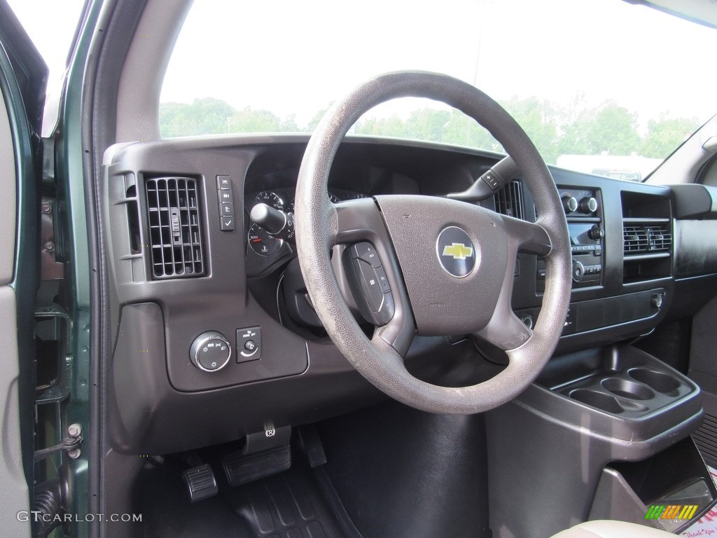 2010 Chevrolet Express LS 3500 Extended Passenger Van Neutral Steering Wheel Photo #138620334