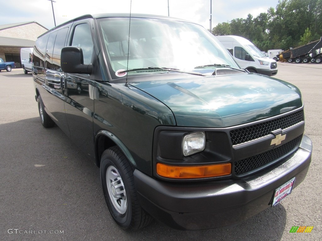 2010 Express LS 3500 Extended Passenger Van - Dark Green Metallic / Neutral photo #38