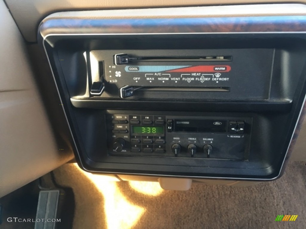 1990 Ford F150 XLT Lariat Regular Cab Controls Photos