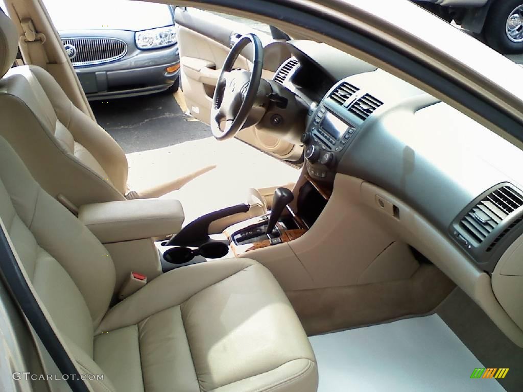 2005 Accord EX-L Sedan - Desert Mist Metallic / Ivory photo #11