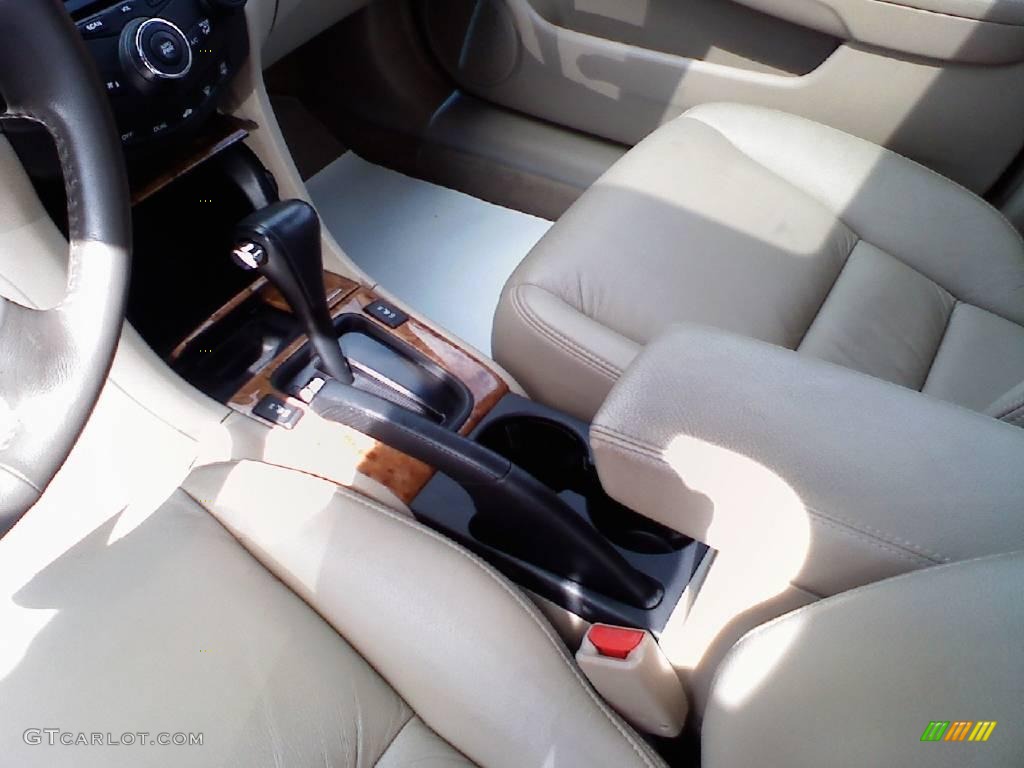 2005 Accord EX-L Sedan - Desert Mist Metallic / Ivory photo #15