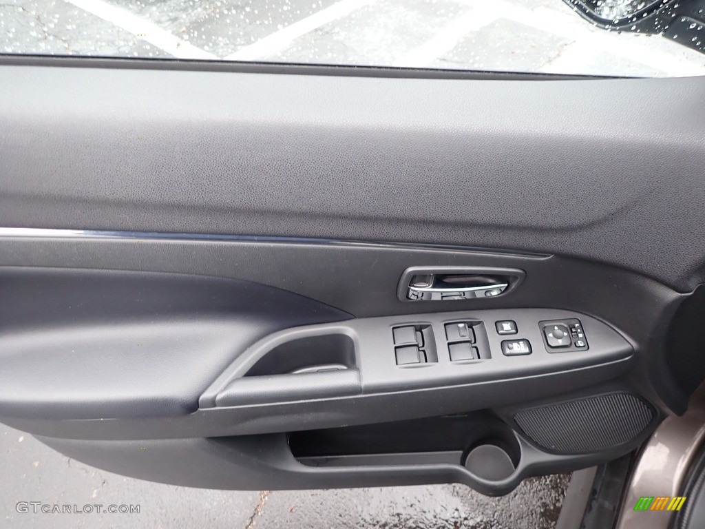 2017 Mitsubishi Outlander Sport GT AWC Door Panel Photos