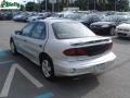 Ultra Silver Metallic - Sunfire SE Sedan Photo No. 4