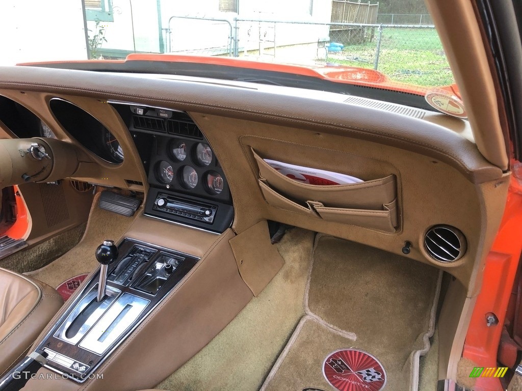1975 Chevrolet Corvette Stingray Coupe Medium Saddle Dashboard Photo #138634815