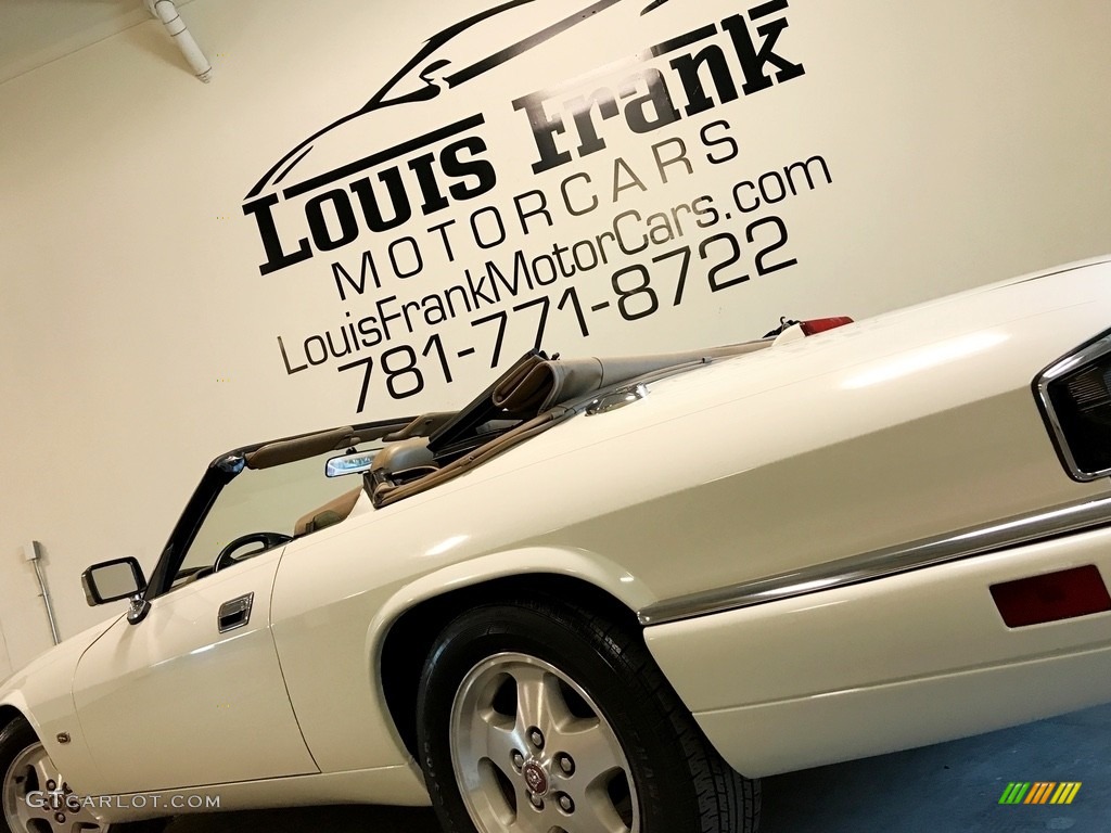 1995 XJ XJS Convertible - Glacier White / Coffee photo #25