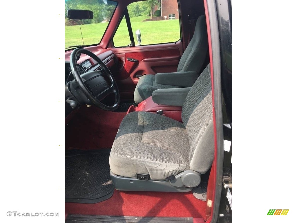Red Interior 1995 Ford Bronco XLT 4x4 Photo #138646365