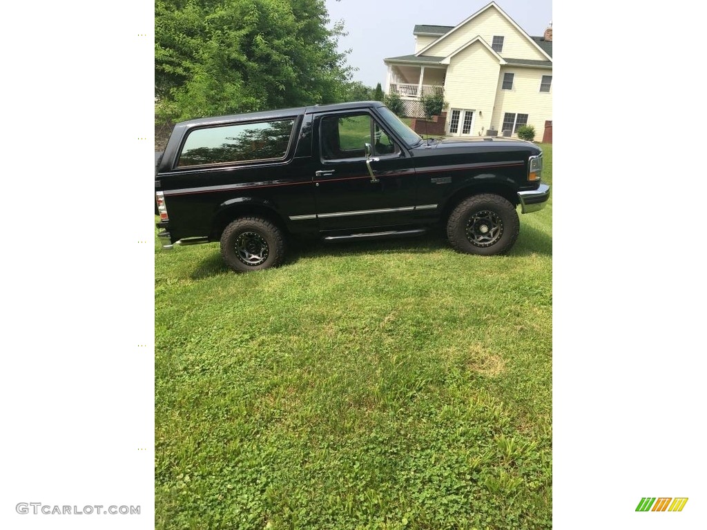 Black 1995 Ford Bronco XLT 4x4 Exterior Photo #138646620