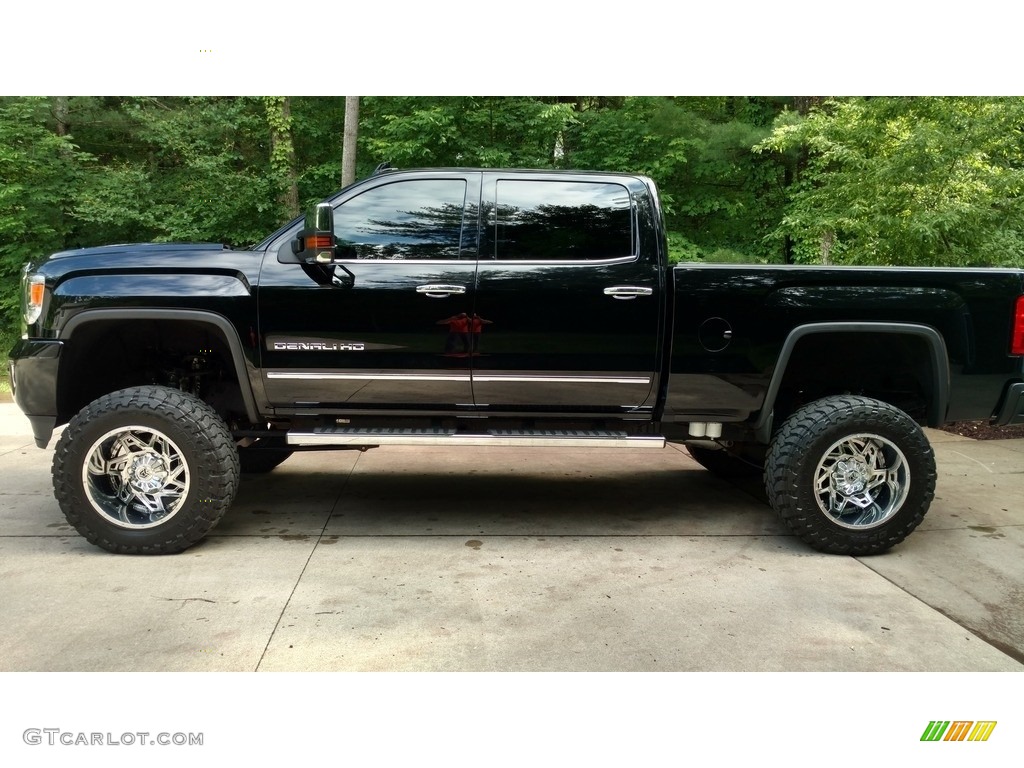 Onyx Black 2016 GMC Sierra 2500HD Denali Crew Cab 4x4 Exterior Photo #138647103