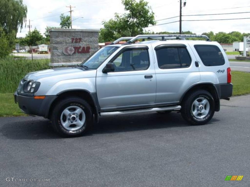 2002 Xterra SE V6 4x4 - Silver Ice Metallic / Gray Celadon photo #1