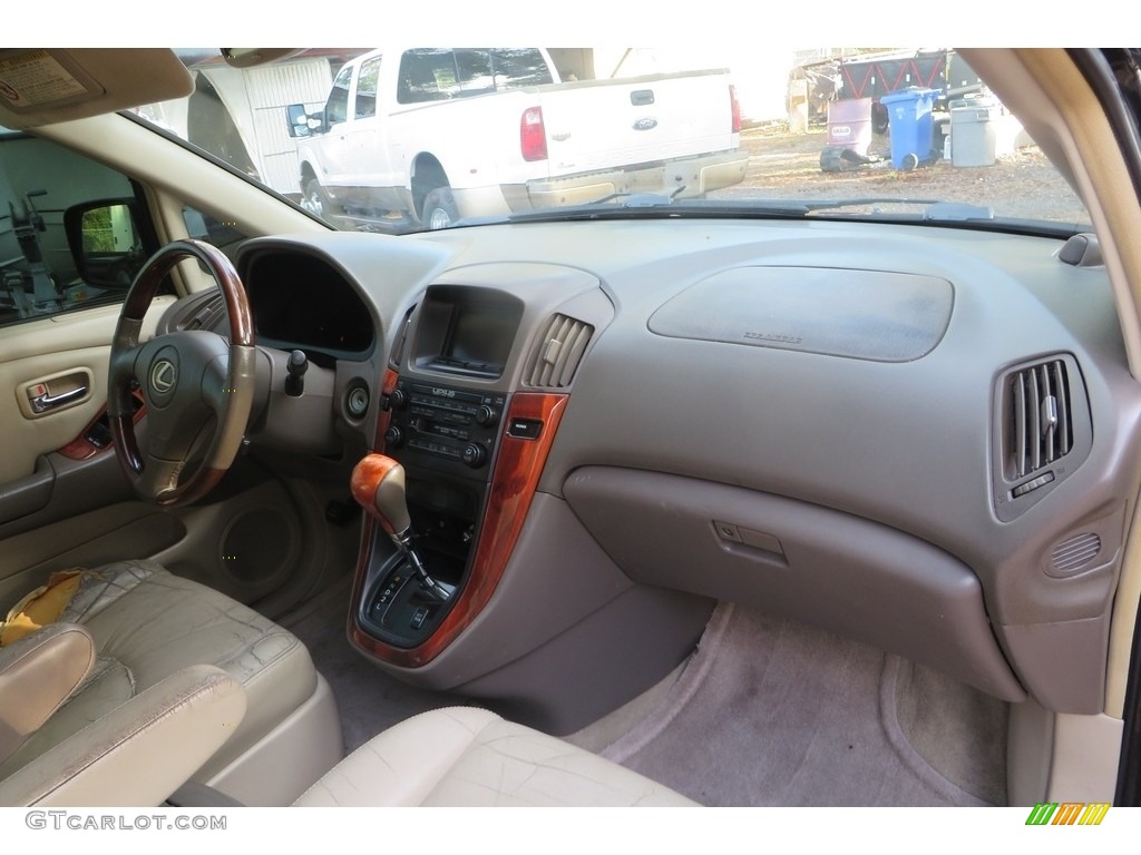 2002 RX 300 - Black Onyx / Ivory photo #17