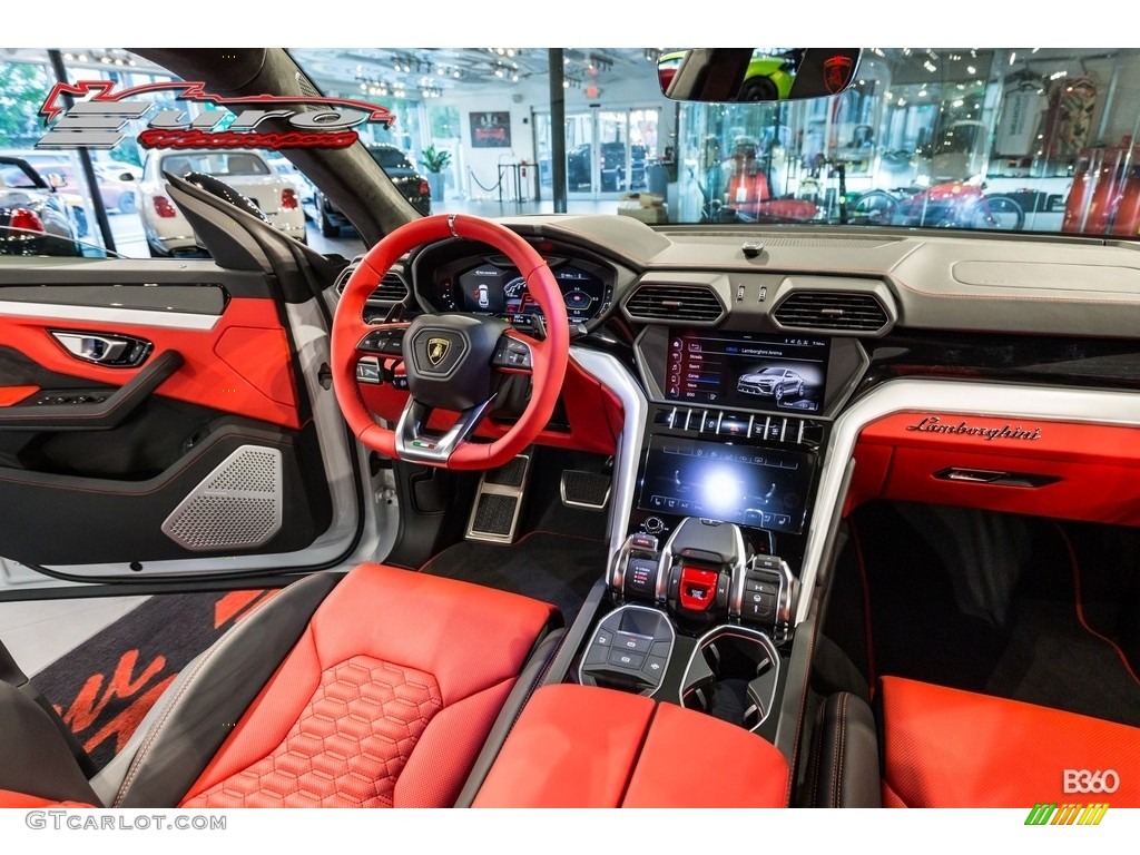 2019 Urus AWD - Bianco Icarus Metallic / Arancio Leonis/Nero Ade photo #18