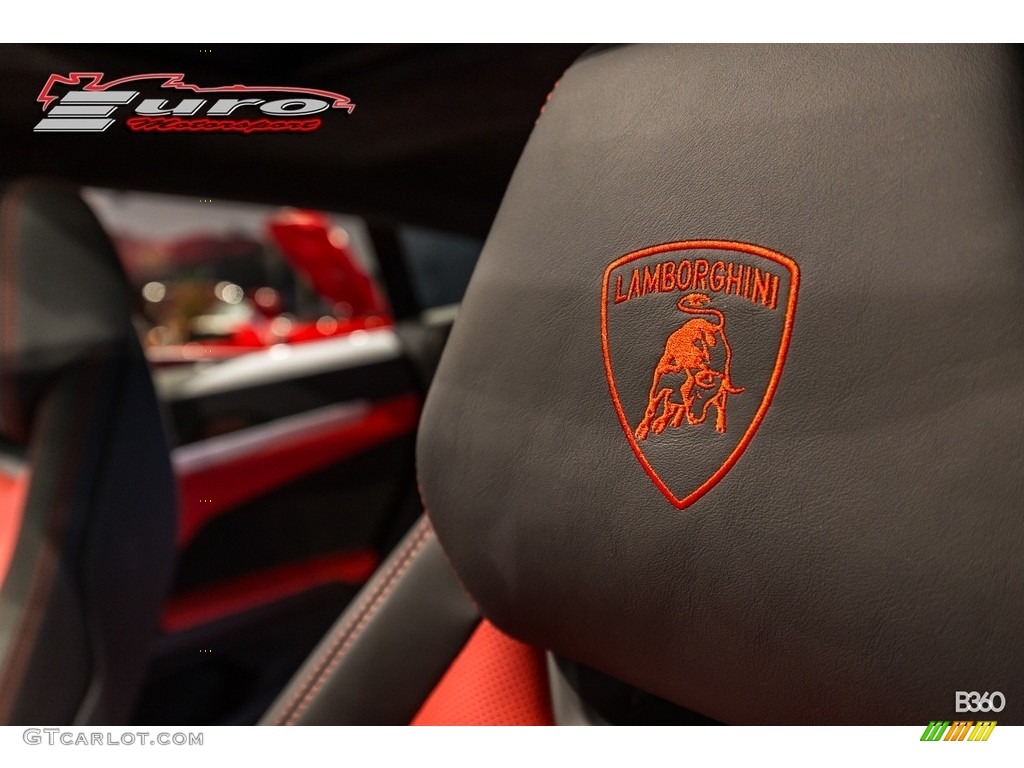 2019 Urus AWD - Bianco Icarus Metallic / Arancio Leonis/Nero Ade photo #24